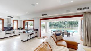 Lakeland Keys - Huge Heated Pool - Gold Coast - 3
