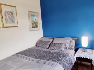 Sherlock's House --Melbourne 4 BR sleep 9 Privat parking x 3 vans Super WiFi Enclose rear garden Contractors Family with children Relocators Long stay Dogs welcome Close to Alton tower Twycross Zoo - 0