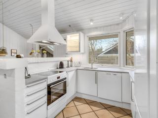 Holiday Home Margrethe - 600m from the sea by Interhome - 9