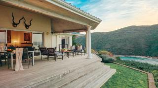 Upper Deck At The Heads - 5