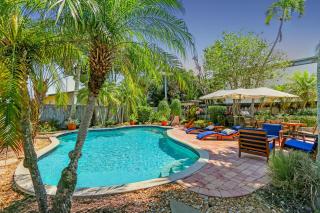 Ventur Escapade - Heated Pool, Private Guest House - 9