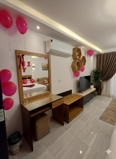 Luxury Studio Pool & Free Private Beach, Close to Airport - 4