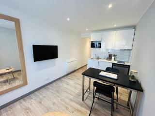 La Cour Barbatre Terrasse - 8