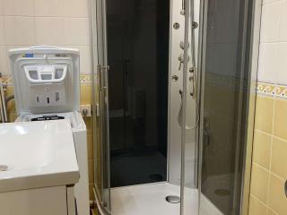 Studio rénové avec balcon, proche parc, WiFi, lave-linge, Balaruc-les-Bains - FR-1-553-233 - 1