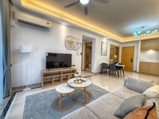 R&F Princess Cove 2BR Strategy Location TownCity - 1