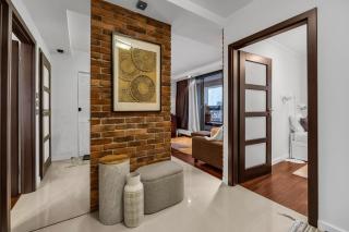 Górczewska Apt - Air Con, Metro & Balcony - by Rentujemy - 8