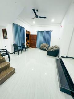 Golden Breeze Mirissa - 8