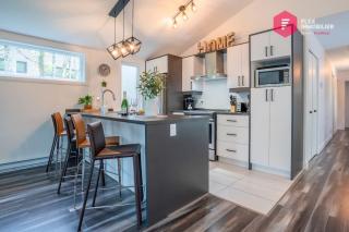 Le Palmier de Portneuf - SPA privé, Piscine, Sauna et Billards - 2