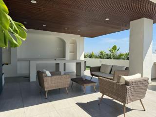 A Unas Calles del Malecon, Con Alberca en el Roof - 4