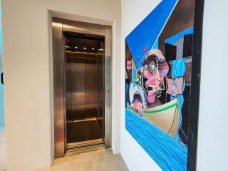 Unique Designer Gem with Private Pool, Elevator, Views - 1