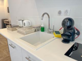 Coral Boutique Apartments - 5