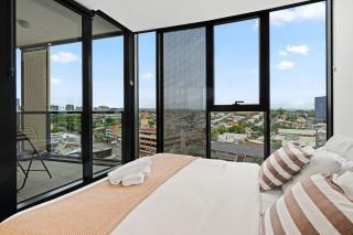 Cozy 1BR City Retreat in Heart of Fortitude Valley - 7