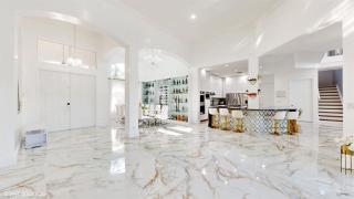 Luxury House with Movie Theater - 6