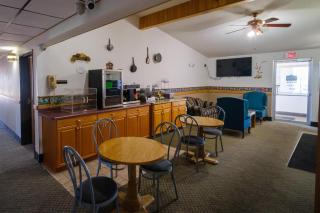 Westwood Inn & Suites Kimball I 90 - 3