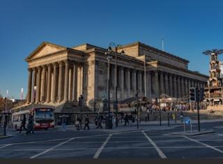#115 ModernCity Escape Central Apartment- 10 mins to Royal Albert Dock Liverpool- Sleeps 4 - "Perfect for contractors and Families " - 6