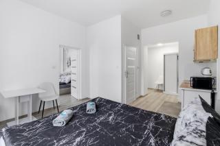 70s Business Room - 1