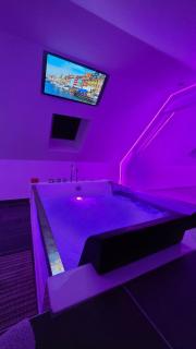 Anchor Balneotherapy Private Suite - 9