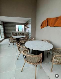 Studio moderno com ar-condicionado, Wi-Fi rápido, cozinha completa e check-in fácil - 6