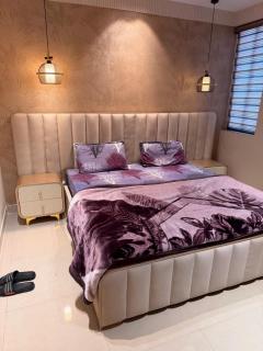 Peaceful Stay at luxury loft - 8