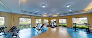 Jenz Poolside Condotels - 6