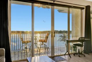 Sunsets Waterview Balcony King Bed & Heated Pool - 8