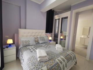 Apartment with wifi and Netflix - 1