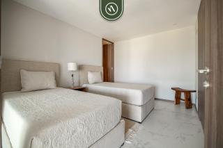 Stunning Oceanview Two Story Condo - Beach - Gym - 2