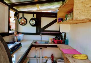 Cabaña rodeada de naturaleza - 9