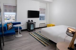 Aloft by Marriott Memphis Downtown - 6