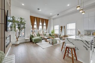 6 Mi to Manhattan Luxe Apt with City Views! - 7