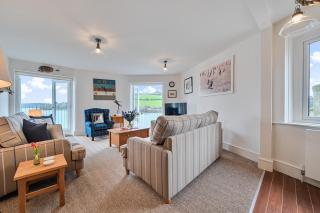 No 38 The Salcombe - 1