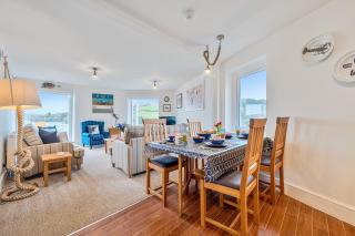 No 38 The Salcombe - 3