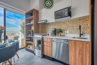 New Studio - King Bed - Pool - Jacuzzi - Gym - 5