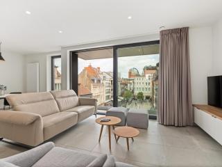 Maple Leaf - 03.02 + garage - 8