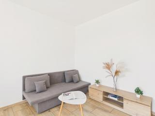 Modzelewskiego 17 Apartment by Solarento - 6