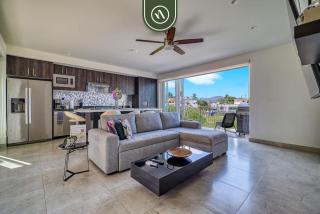 Centric 2BR Condo- Balcony - Rooftop Pool - 9