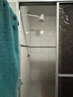 Casa a 1 quadra do mar e 3 minutos da praia de leste - 1