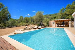Stylish 4BR Ibiza Villa with Private Pool - Walk to UNVRS and Amnesia - 9