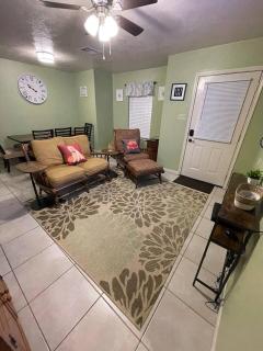 Comfy home away from home. - Holiday Home - 6