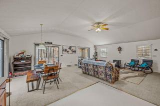 Namba Cabin -- Pet Friendly, River Access, Grill, Wifi, Deck, Screen Porch, Family Friendly - 3