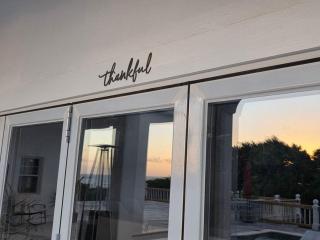 Royal Grande - At Mango Villas - 8