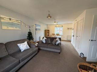 Sea Air, The Bay, 2 bedroom 2 bathroom first floor apartment, 2 dogs welcome - 6