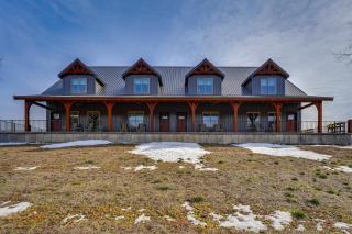 Riverside Galena Hideaway with Grills and Picnic Area - 6