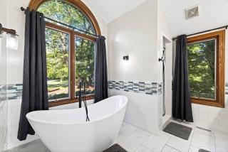 Lakefront Group Stay, Sleeps 19, Indoor Pool, Hot Tub, Arcades - 9