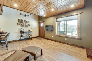 Riverside Galena Loft Eagle Watching and Water View - 5