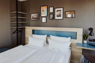 Schulz Hotel Berlin Wall at the East Side Gallery - Berlin - 4