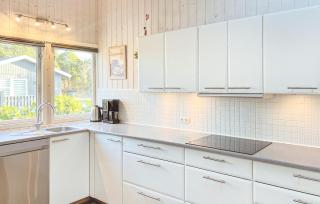 Gorgeous Home In Væggerløse With Sauna - 4