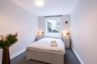 Modern 2BR Home in Bounds Green by MCPI Hosting, Perfect for Contractors & Families - 7