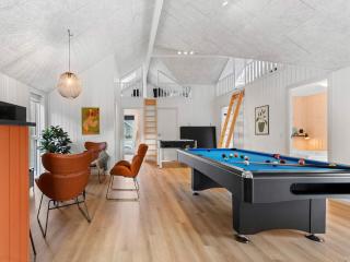5 star holiday home in Glesborg - 1