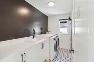 Sparsh Villas - Glamorous & Luxurious Family Home - Langley - 7